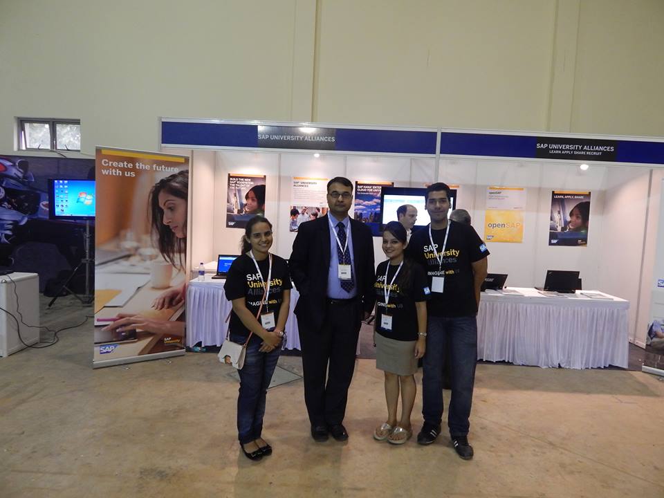 1374152_384886284948418_767024263_n